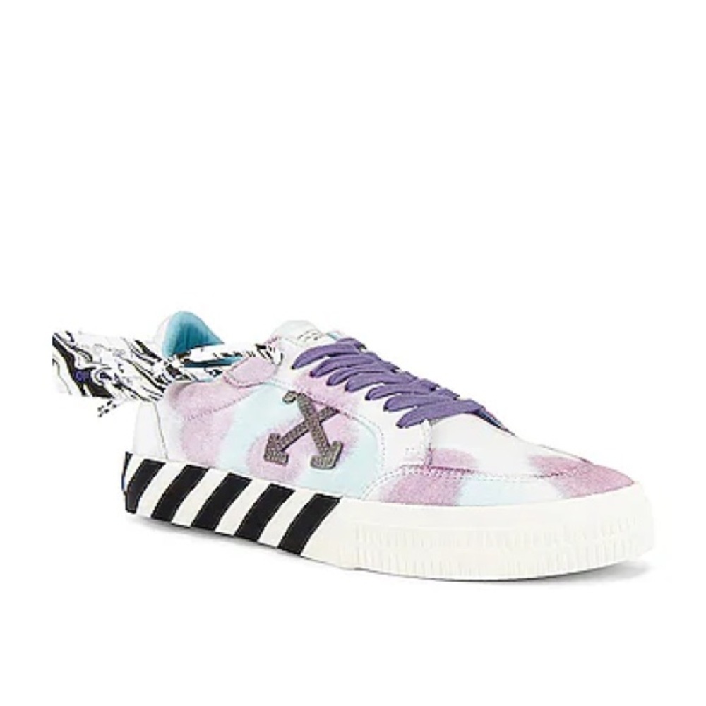 OFF-WHITE Tie Dye Low Vulcanized Sneaker 7
